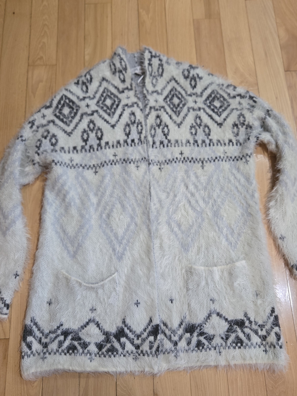 Knox Rose Fuzzy Geometric Longline Cardigan
